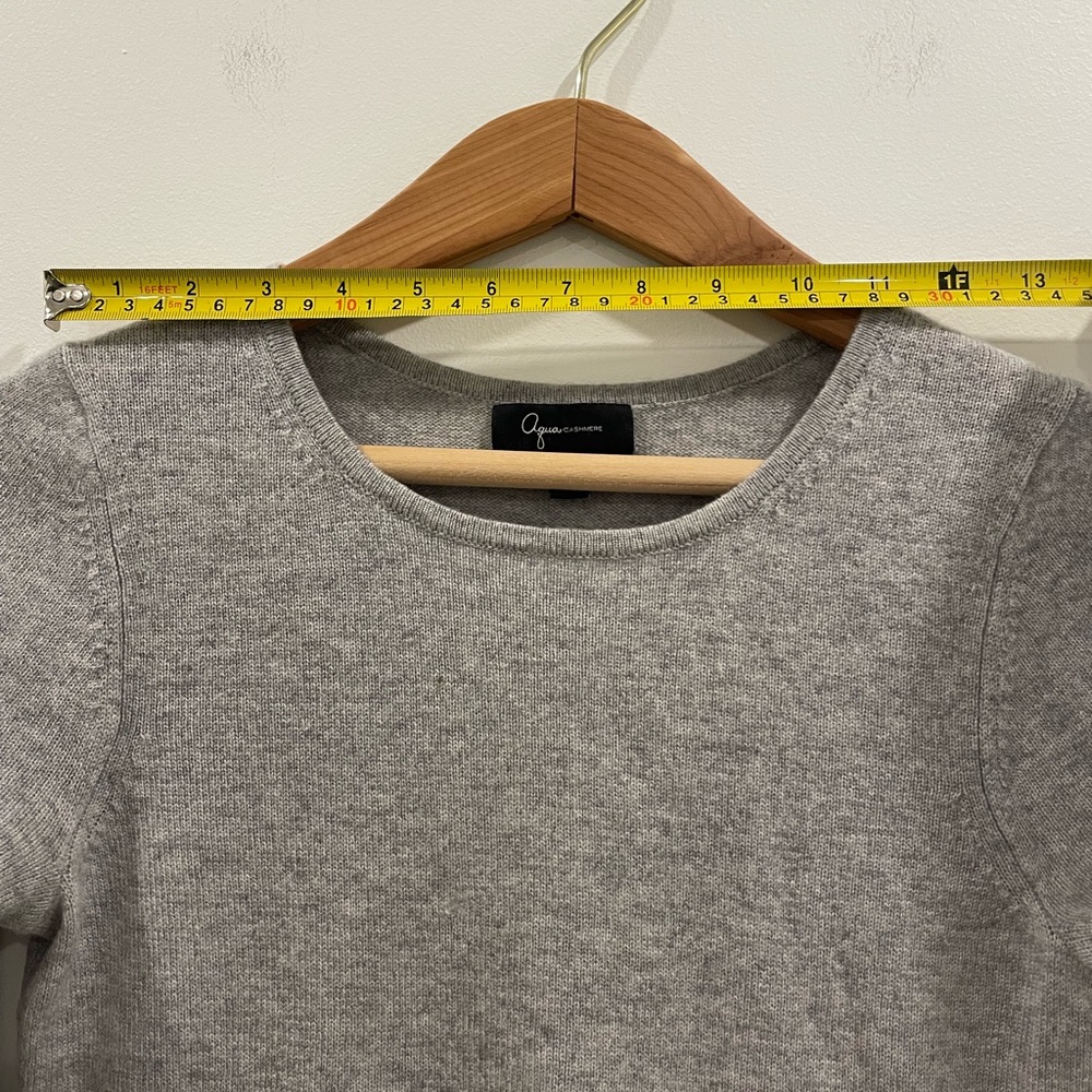 Aqua Cashmere Grey Peplum Babydoll Sweater 3/4 Sleeves Quiet Luxury Minimalist - Picture 10 of 10
